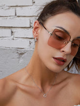 Sterling Silver The shape of love Chain Necklace