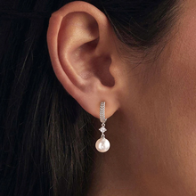 Twisted Hook Pearls Moissanite Stud Earrings